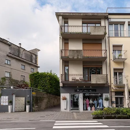 By The Centro Storico - Vista Apartment *